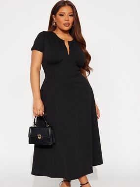 Fashion Nova Charolette Short Sleeve Midi Dress - Black Size 1X (NWOT)